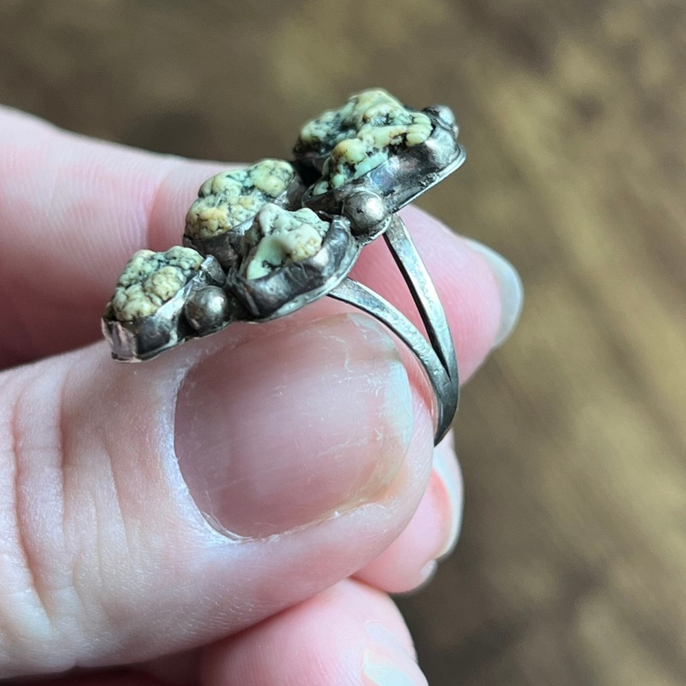 Cluster stone ring - Picture 4 of 10